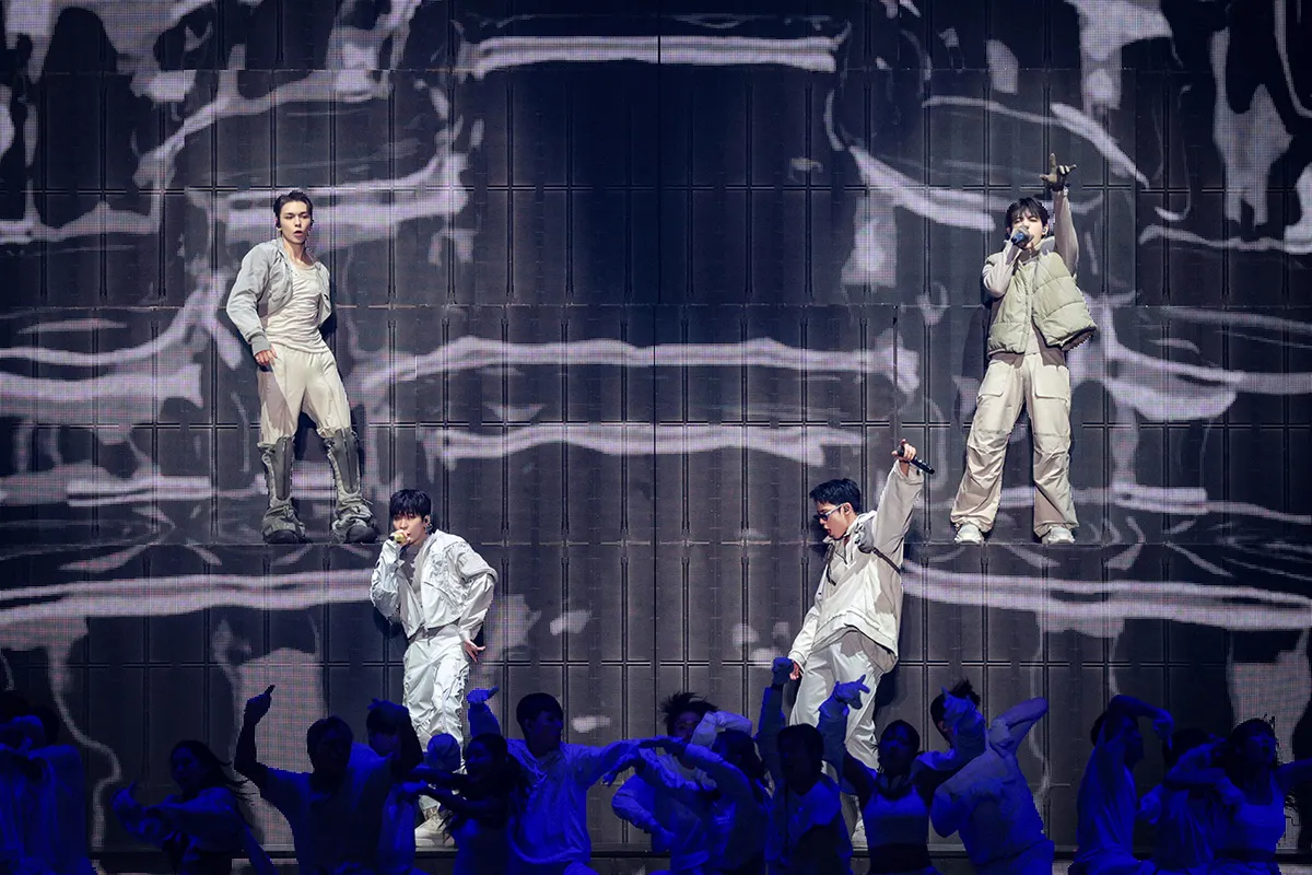 「SEVENTEEN: OUR CHAPTER」より