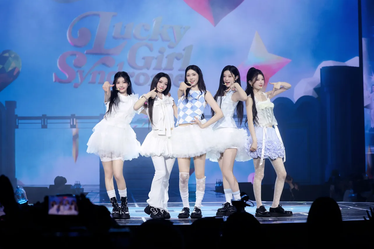 ILLIT「GLITTER DAY」で新曲をサプライズ披露