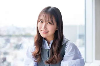 白間美瑠、4冊目写真集は全ての人に向けた“MERCI”「自然と溢れ出る“等身大”の自分が出せればと思いながら撮影」