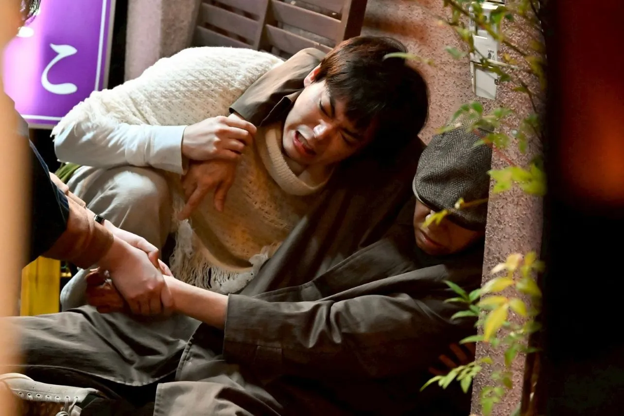 菅田将暉よりの市原隼人さま専用 市原隼人“トニー”の自主練に菅田将暉“久部”が衝撃を受ける…視聴者も