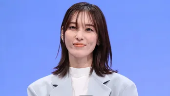 真剣な表情の月城かなと“彩芽”、黙々とたこ焼きを作るオフショットに「たこ焼きを作る姿も美しい」の声＜終幕のロンド＞