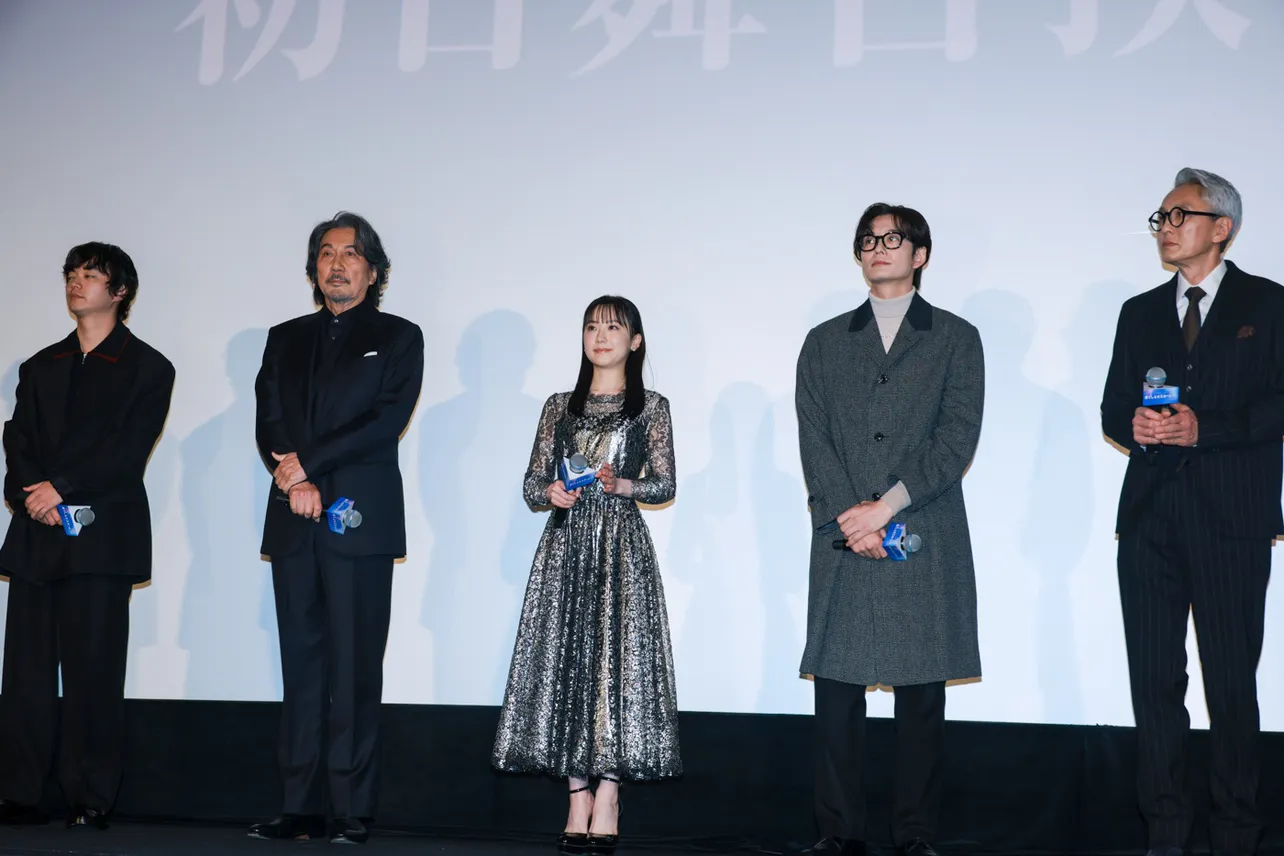 映画「果てしなきスカーレット」初日舞台あいさつより