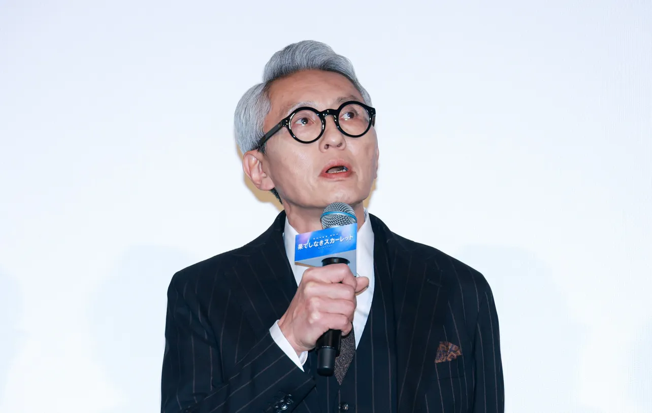 映画「果てしなきスカーレット」初日舞台あいさつより