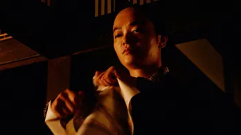 染谷将太“歌麿”、横浜流星“蔦重”が完成させた絵を破り捨てる…「暗黒演技がうますぎ」の声＜べらぼう＞