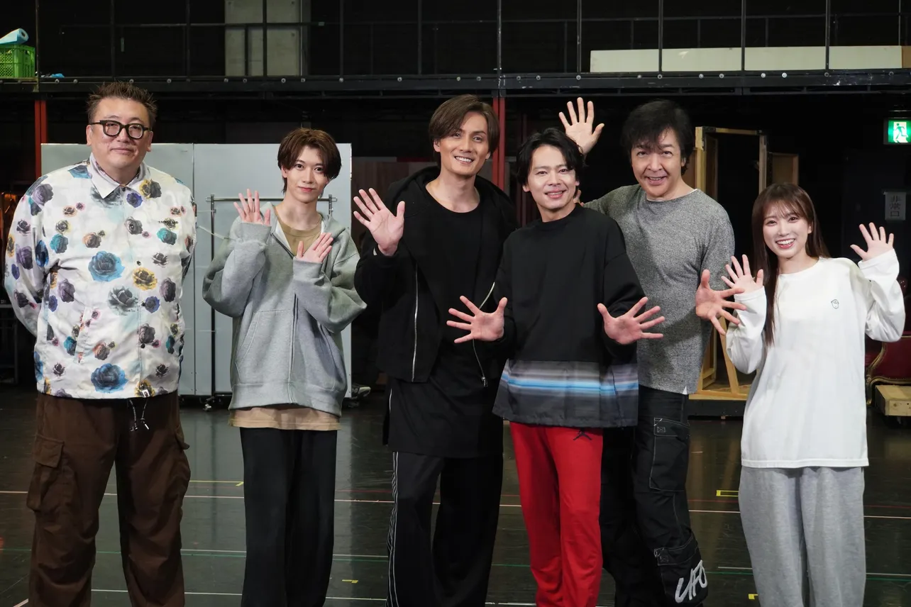 ミュージカル「サムシング・ロッテン！」楽曲披露取材会・囲み取材会より