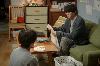 白洲迅“晴海”、元妻・朝倉あき“涼子”から親権について相談したいと連絡を受ける　そんな中、櫻“清一郎”が突然姿を消す＜パパと親父のウチご飯＞