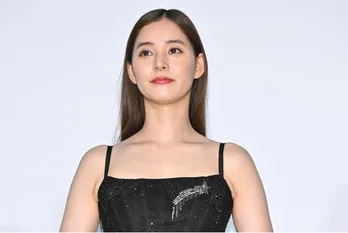 新木優子&木村昴、ノリノリのギャルポーズショットに「かわいいギャル」の声<良いこと悪いこと>