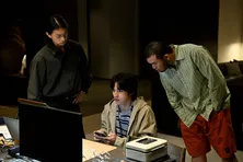 山田杏奈“水町”は恋する萩原護“志沢”にアドバイスをする…一方、水上恒司“都成”は遠藤雄弥“龍二”とアフロ“久太郎”につかまる＜シナントロープ＞