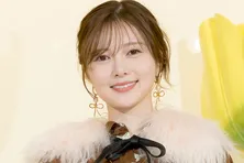 岩本照“辰之助”の隣には白石麻衣“里夏”しかいない…白石麻衣の美しすぎる横顔に「めっちゃ綺麗」の声<恋する警護24時 season2>