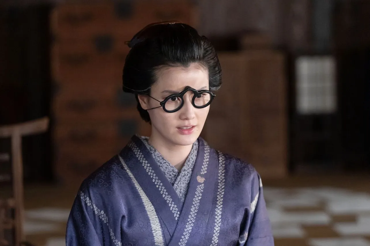 てい(橋本愛)が蔦重(横浜流星)と歌麿(染谷将太)をつなぐ