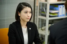 成海璃子“千早”に犯人説浮上…第一話の伏線が回収されたラストシーンに「鳥肌たった」「点と線が動き始めた」の声<恋する警護24時 season2>