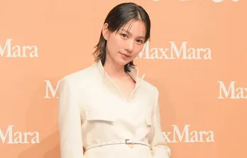 「きゅんとしました」…のん、“私服”で真っ白なダウン・コーデに「雪ようで素敵」「白衣の天使」と反響