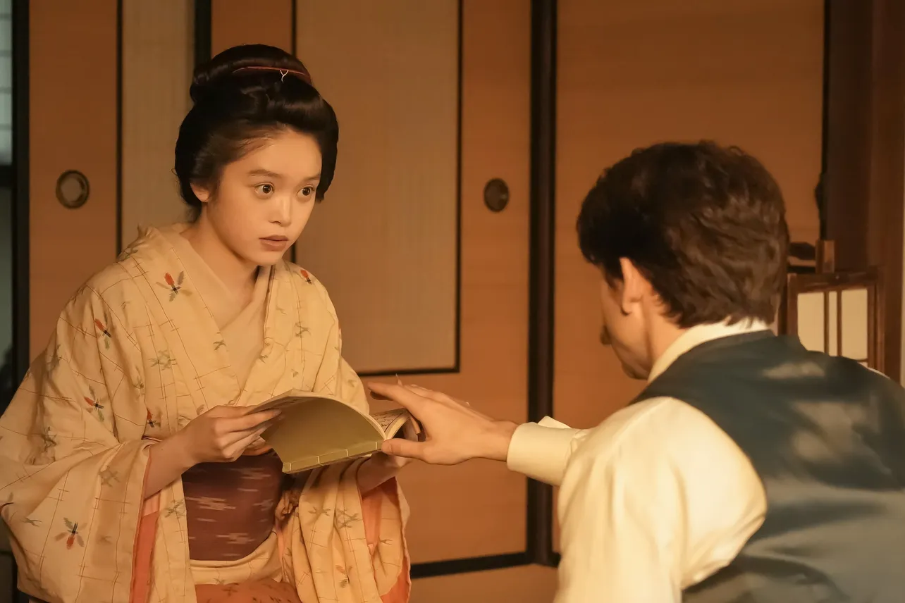 トキ(高石あかり)とヘブン(トミー・バストウ)