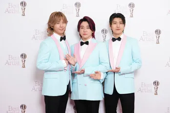 Mrs. GREEN APPLE 、10周年を迎え「誰かの元で輝く曲を書きたいという思いが増した」＜ベストアーティスト2025＞