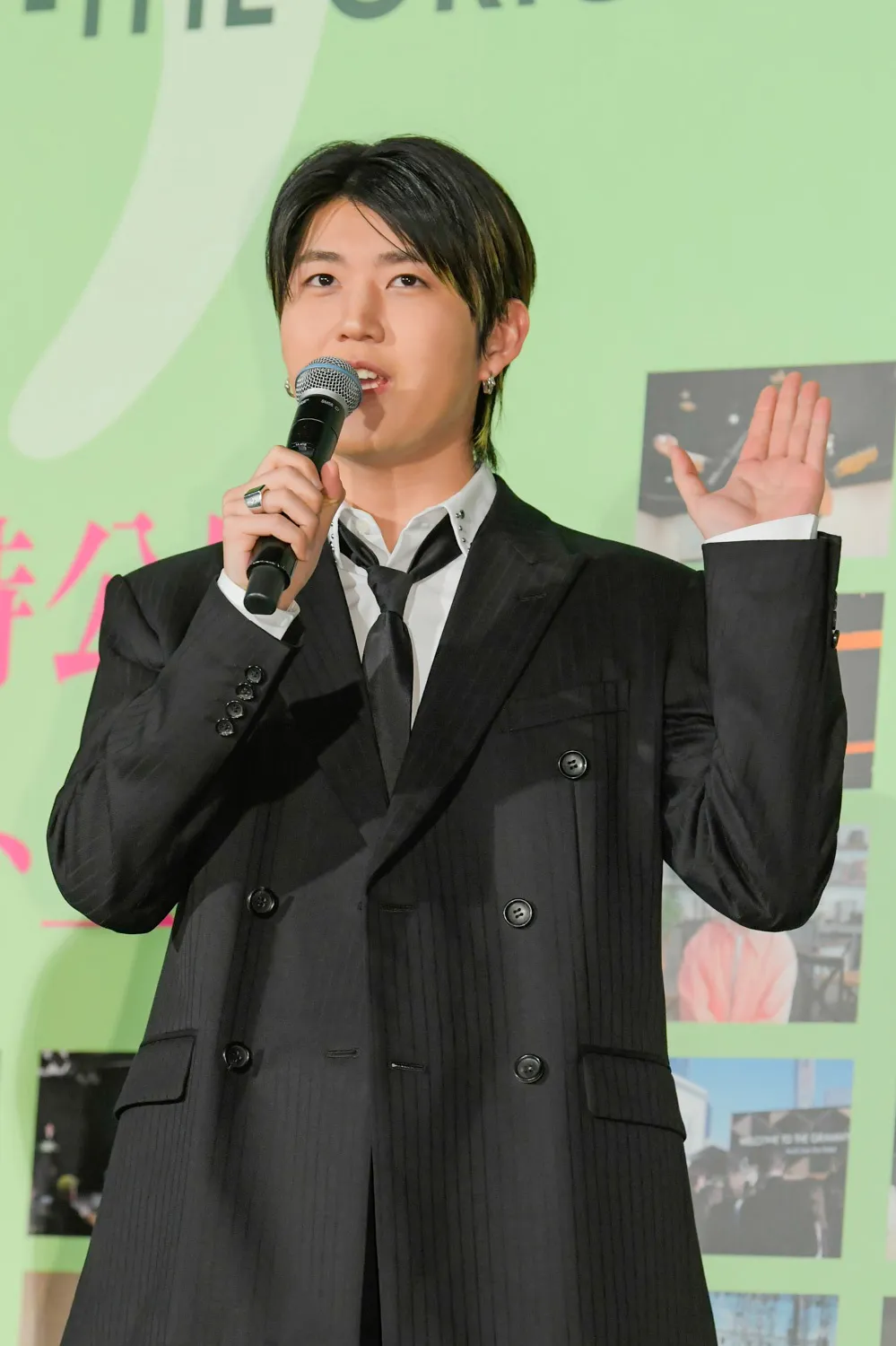 ライブフィルムとドキュメンタリー映画の同時公開舞台さいさつより