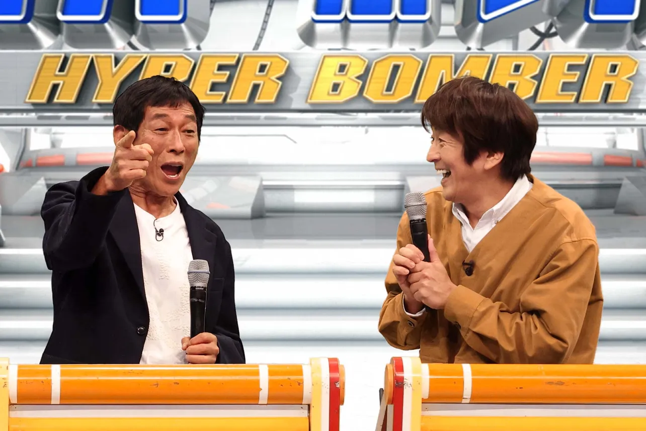 (左から)明石家さんま、堀内健