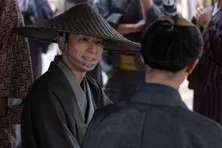 生田斗真“治済”、恒例の食べ物がまつわる恐ろしさと戸惑いが渦巻く展開へ＜べらぼう＞