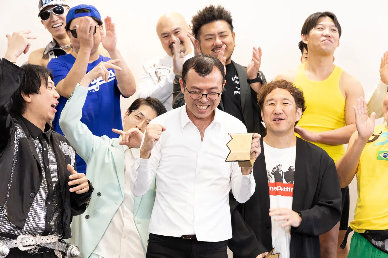 3連覇の喜びを爆発させるジョイマン