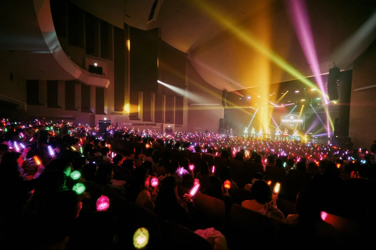「FRUITS ZIPPER 1st ASIA TOUR 2025『We are FRUITS ZIPPER』」最終公演より