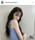 ※堀未央奈オフィシャルInstagram(horimiona_official)より