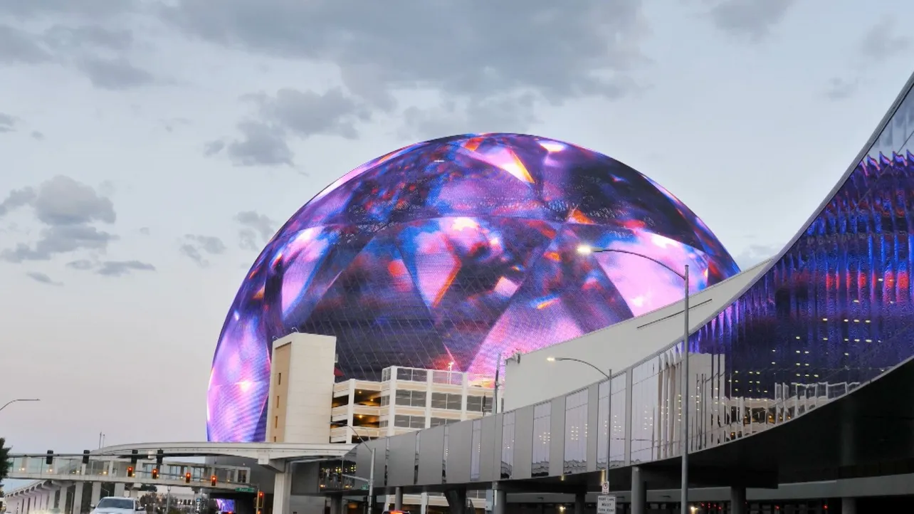 【写真】ラスベガスの巨大な球体型エンターテイメント施設「スフィア」