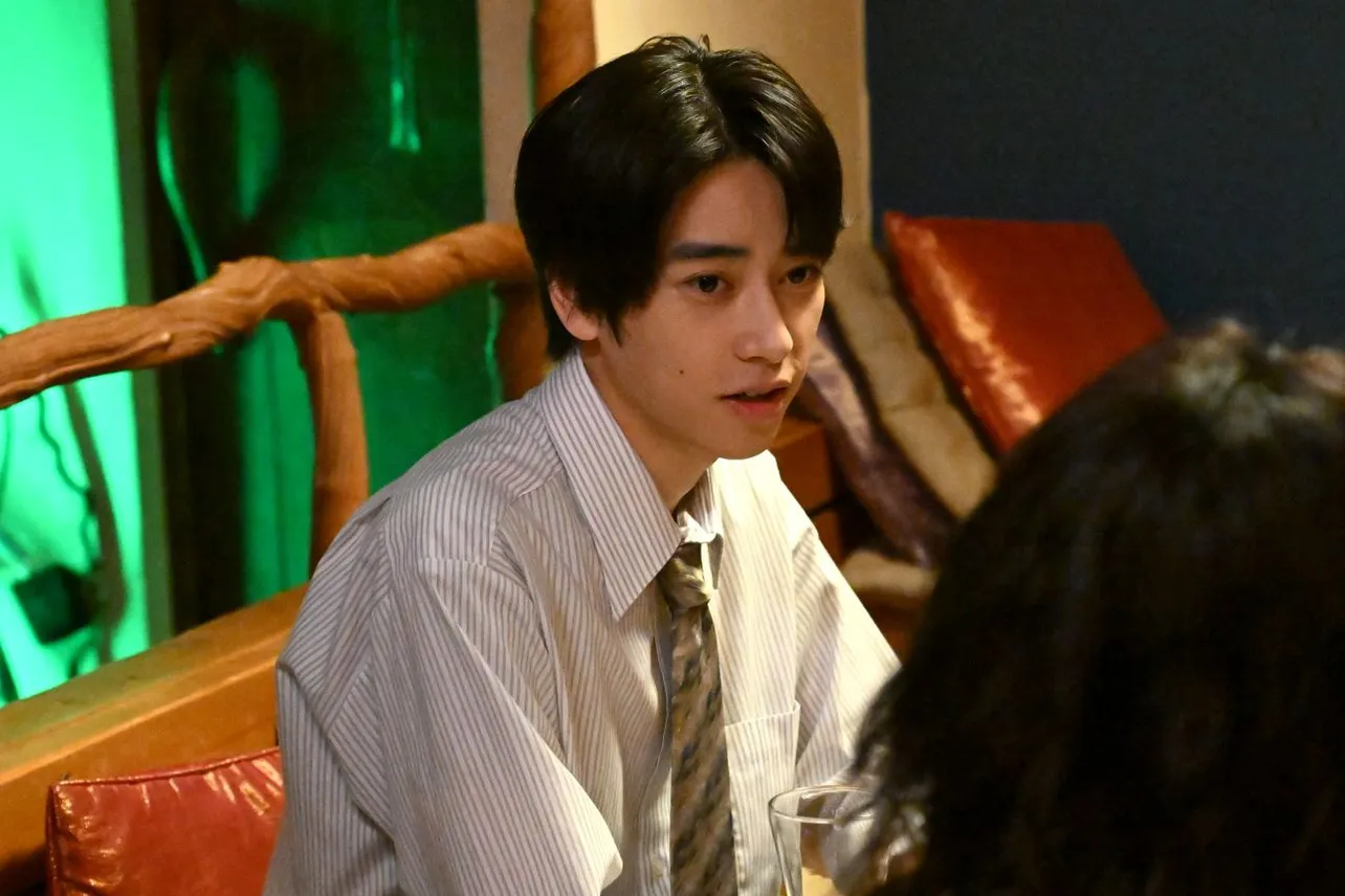 同期の桑原(本島純政)は、日向子がずっと考えている「週刊誌の存在意義」についての答えを共に考えてくれている