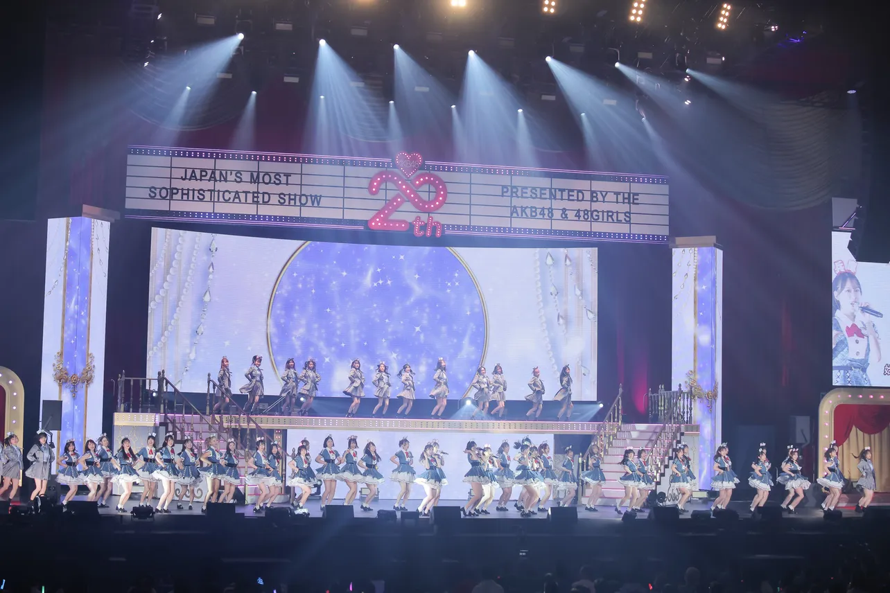 史上初60人がそろったチーム8のパフォーマンス