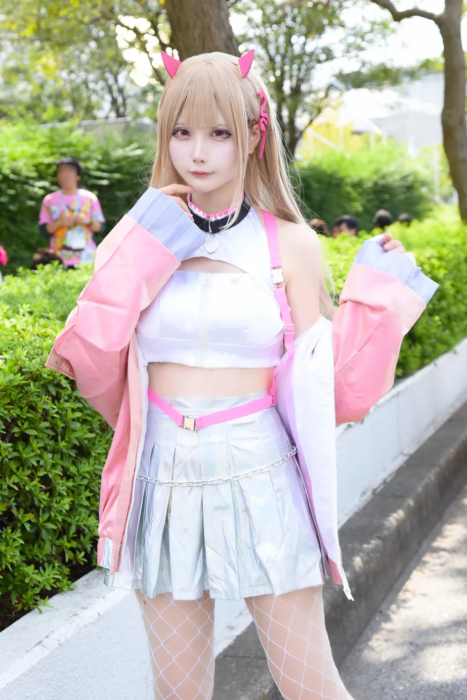 「勝利の女神：NIKKE」バイパー／月雲巫女さん