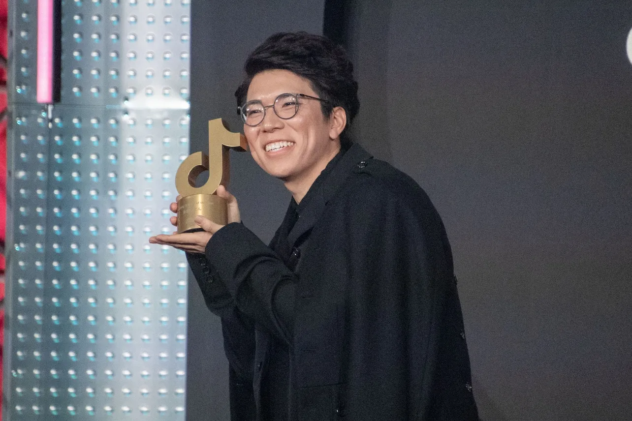 「Leaning Creator of the Year」を受賞したあきとんとん