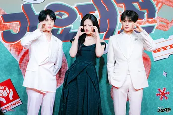 G-DRAGON、Stray Kidsら総勢29組のK-POPアーティストが一夜限りのパフォーマンス「2024 SBS歌謡大典」をプレーバック