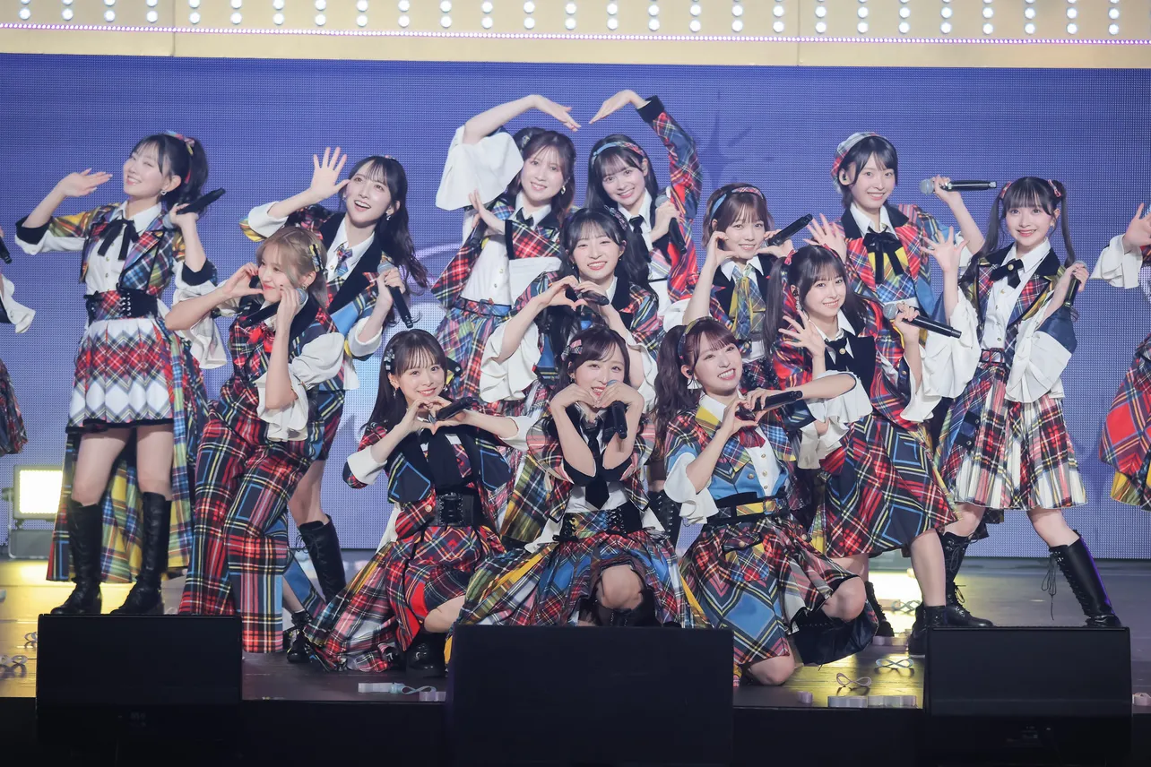 AKB48「PARTY が始まるよ ツアーファイナル Part2」より