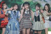 AKB48「PARTY が始まるよ ツアーファイナル Part2」より