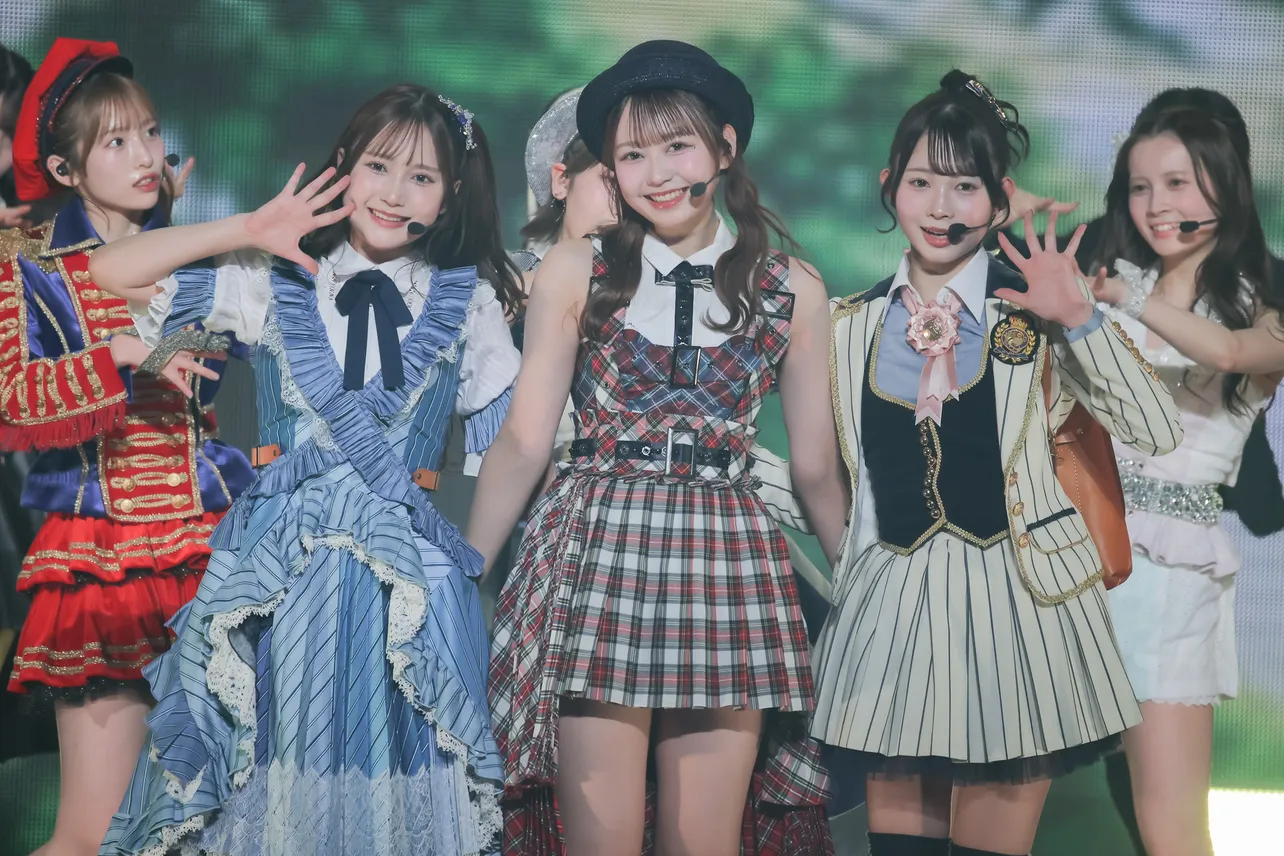 AKB48「PARTY が始まるよ ツアーファイナル Part2」より