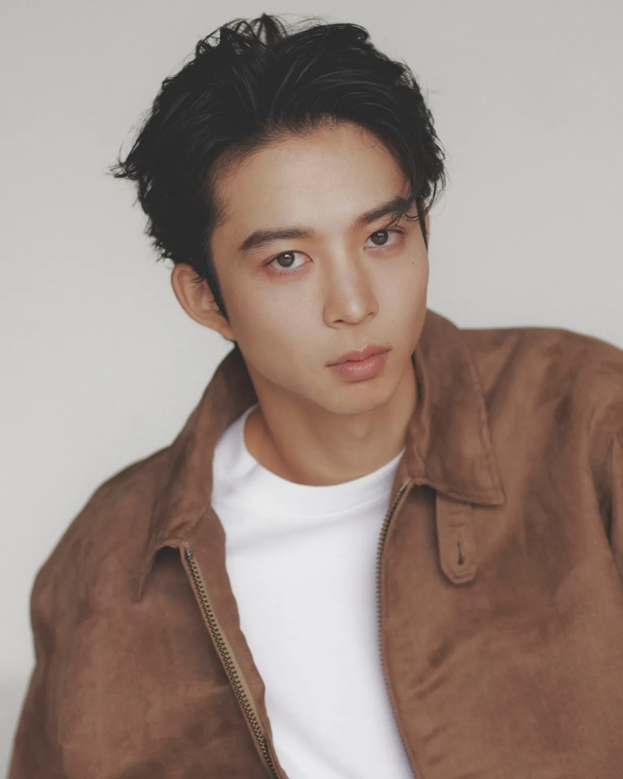 鈴木仁(石田純役)