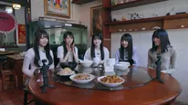 「乃木坂46 6期生稼働中」第11回に登場した森平麗心、矢田萌華、鈴木佑捺、海邉朱莉、大越ひなの(写真左から)
