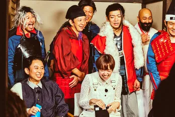 <有吉の壁SP>即席男女ユニットが東京ドームシティで笑いの壁に挑戦 劇場版「アドリブ大河」の新キャストオーディションも開催