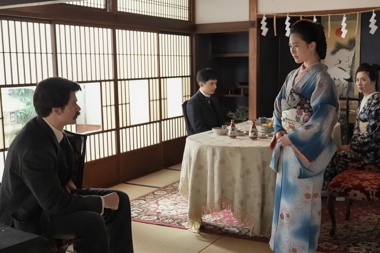 リヨ(北香那)がついに愛の告白…ヘブン(トミー・バストウ)の返事に緊張が走る