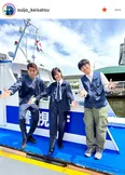 【写真】佐藤隆太＆山下美月＆中尾明慶、両手を開いた笑顔の3ショット