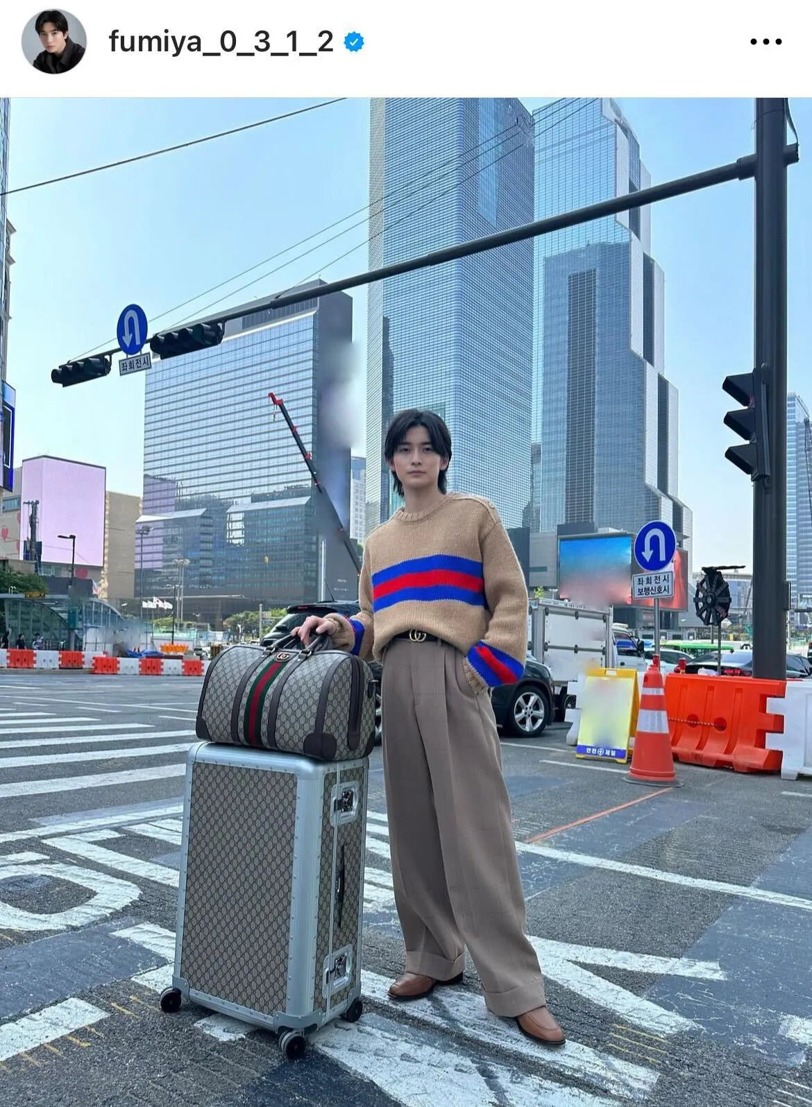 高橋文哉が華やかに全身をGUCCIでコーディネート