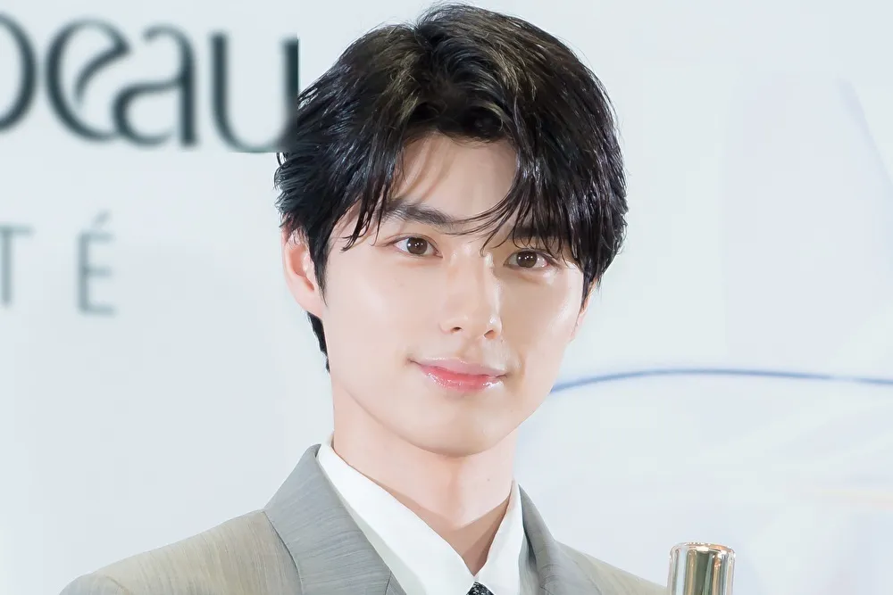 本田響矢、BE:FIRSTとの“夢中”コラボオフショを披露し「令和の瀧昌様