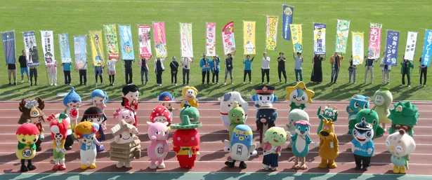 千葉県内から集まった34体のキャラクターが競技に参加した