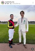 中川大志&吉沢悠、騎手ルメールとのレアなオフショットに「ルメさんかわいい」の声＜ザ・ロイヤルファミリー＞
