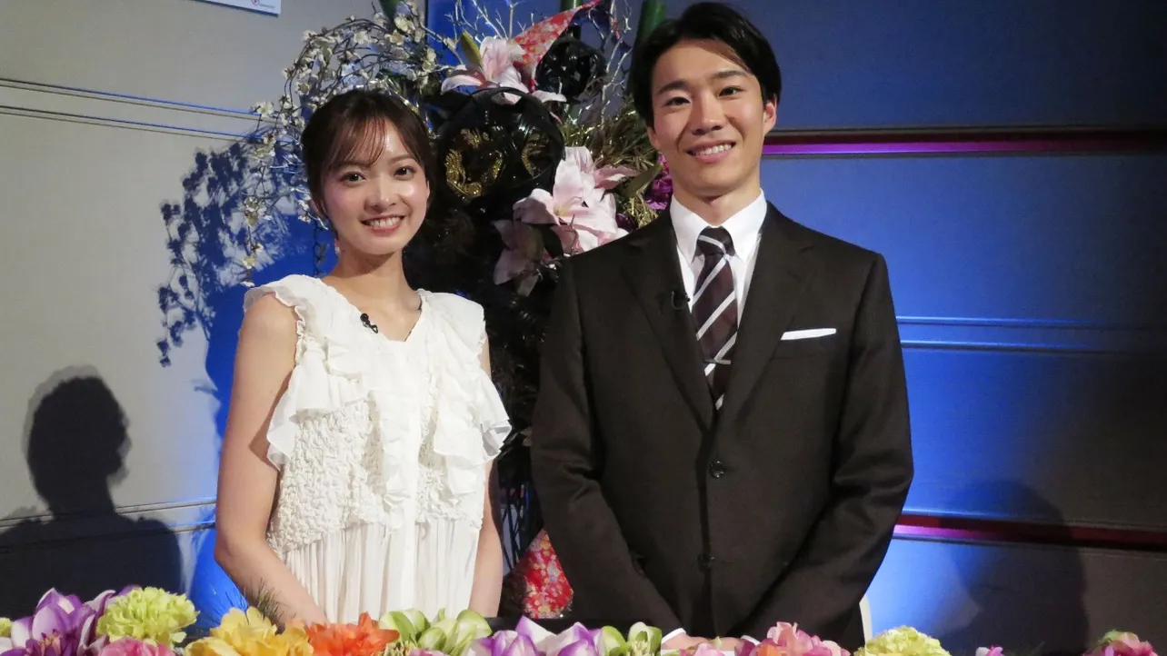 【写真】進行を務める「第2回ミス美しい20代コンテスト」グランプリ・川瀬莉子