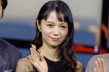 宮崎あおい、“二代目大泉洋”襲名のコメント…涙の挨拶に「あおいちゃんの涙にもらい泣き」の声＜ちょっとだけエスパー＞