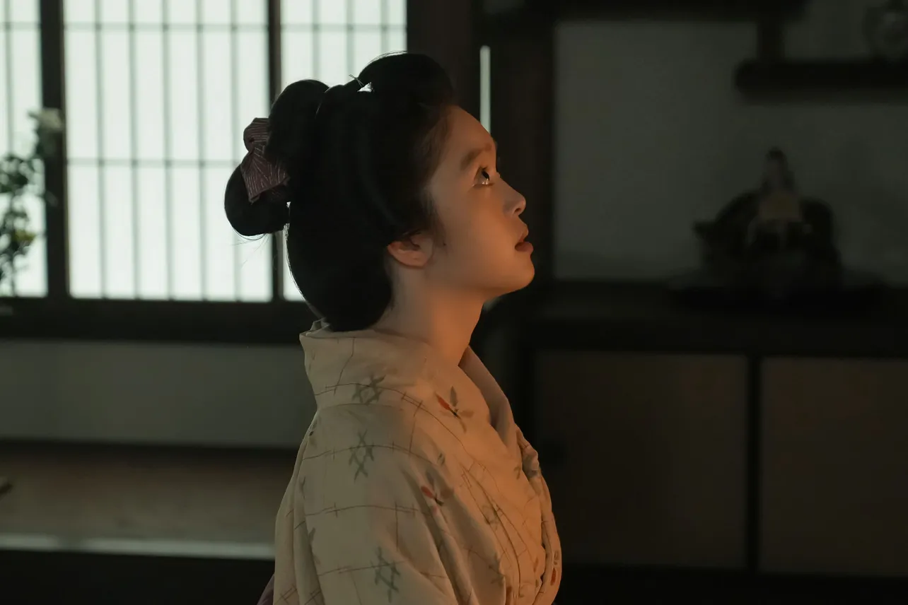 【写真】トキ(高石あかり)がヘブン(トミー・バストウ)の心の扉を開ける…2人の関係性が変わる瞬間＜ばけばけ＞