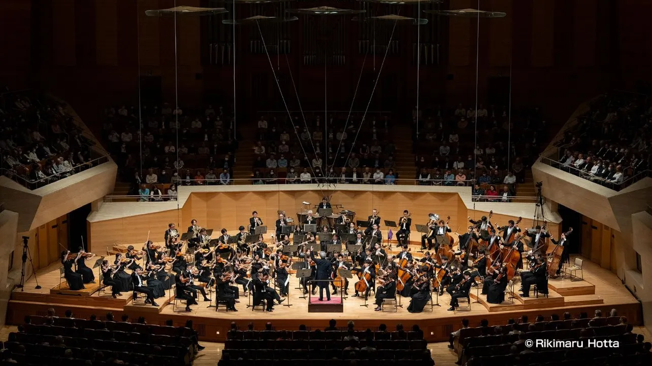 荘厳な演奏風景