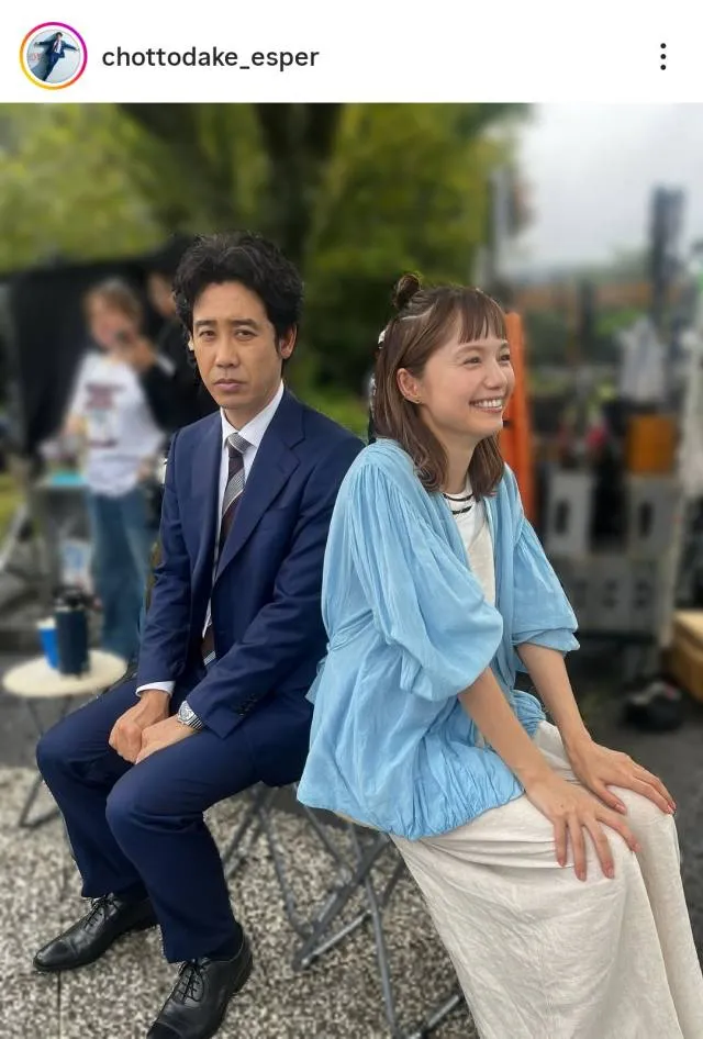 大泉洋&宮崎あおい、対照的な表情も魅力的