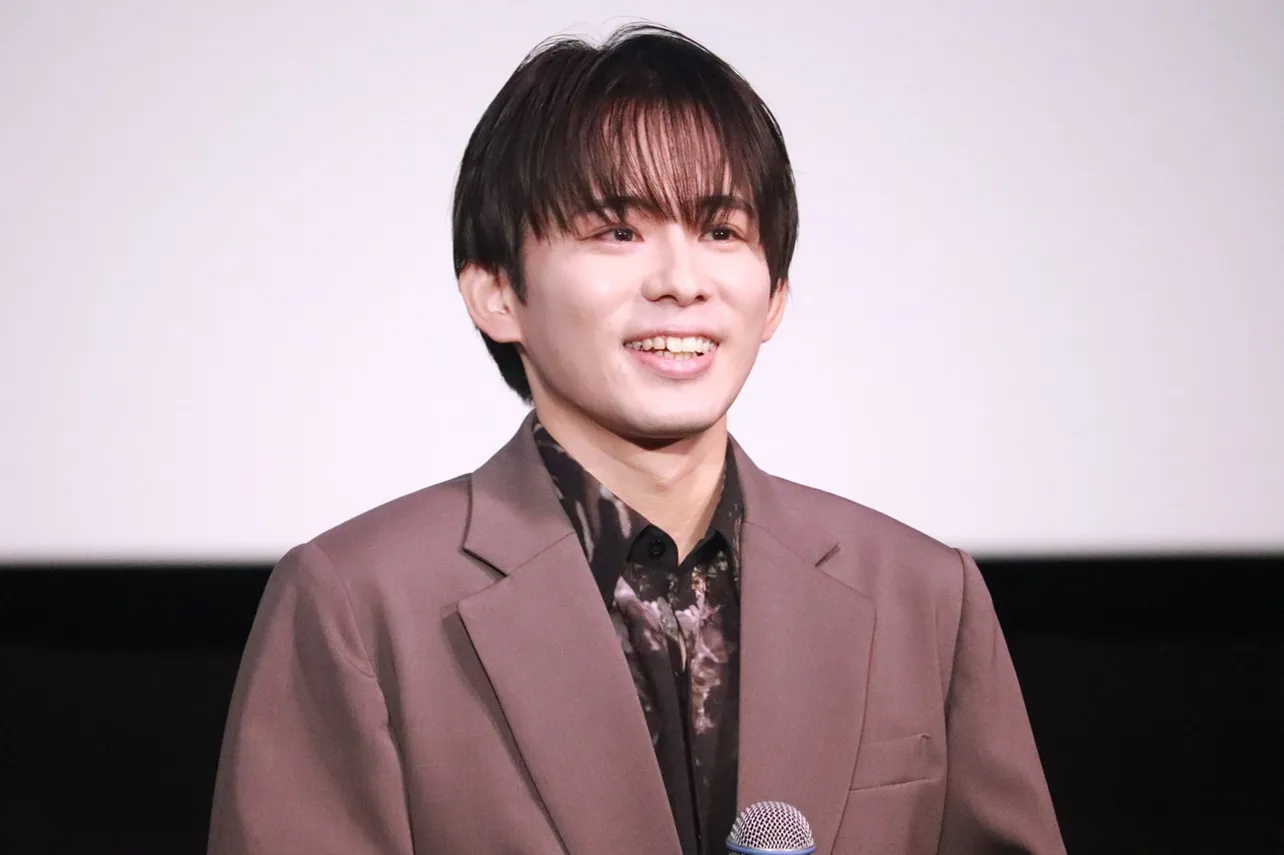 映画「天文館探偵物語」公開御礼舞台挨拶に登壇した肥後遼太郎