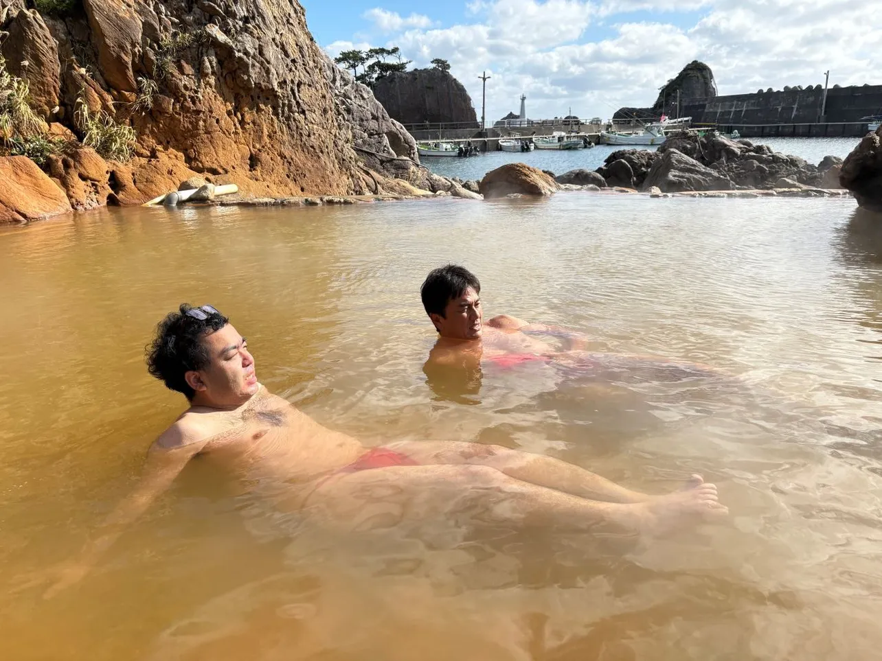 「式根島でも湯ったり 原田龍二の日本全国！湯一無二〜スパイシーSP〜」より