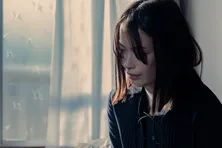 川口春奈“奏”が直面する、大物俳優の性加害と芸能界の闇 妹が語った“あの夜の地獄”とは＜スキャンダルイブ＞